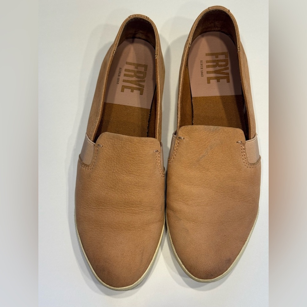 Frye Women’s Brown Leather Loafers